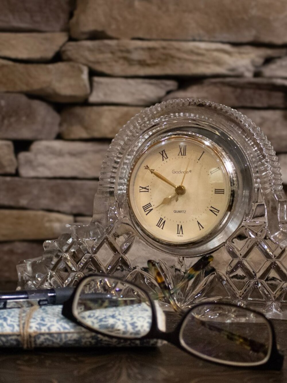 Godinger Crystal Mantel Clock Quartz Desk Shelf Decor Vintage Style - Picture 13 of 16